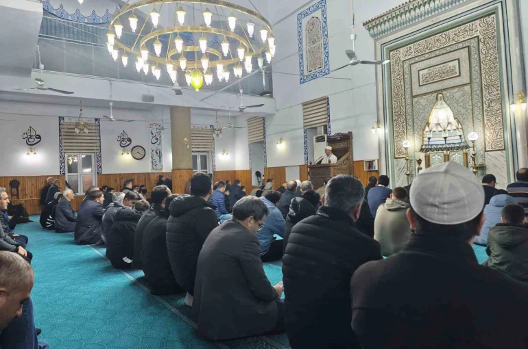 Bozdoğan’da Ramazan, Enderun usulu teravih ve Kur’an ziyafeti ile şenlendi