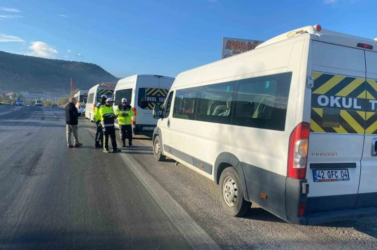 Bozkır’da okul servislerine yönelik denetim gerçekleştirildi