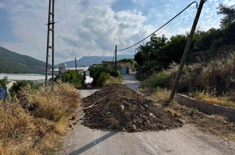 Bozyazı’da yol krizi büyüyor: Alternatif güzergah da kapatıldı