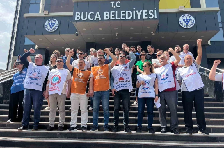 Buca Belediyesi’nde memurların eylemi sürüyor: Özgür Özel’e seslerini duyuracaklar