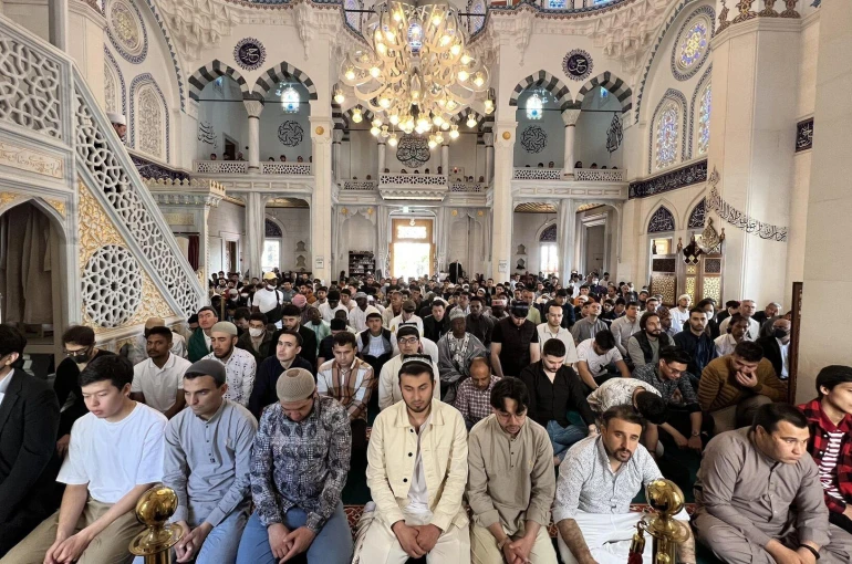 Bugün günlerden Miraç Kandili
