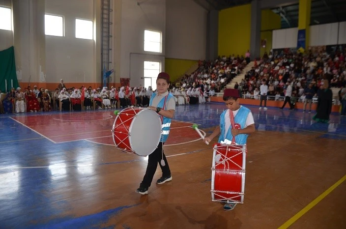 Bulanık’ta TÜGVA yaz okulu coşkusu: 2 bin 500 öğrenci mezuniyet sevinci yaşadı
