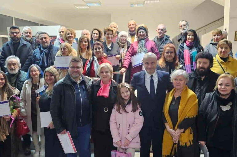 Bulgaristan’da ‘Yedi Tepeler Bulgar-Türk Dostluk Sergisi’ sanatseverlerle buluştu