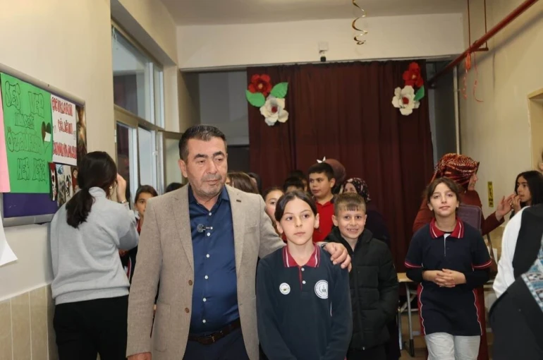Bünyan’da Gazze ve Doğu Türkistan için düzenlenen hayır panayırına yoğun ilgi