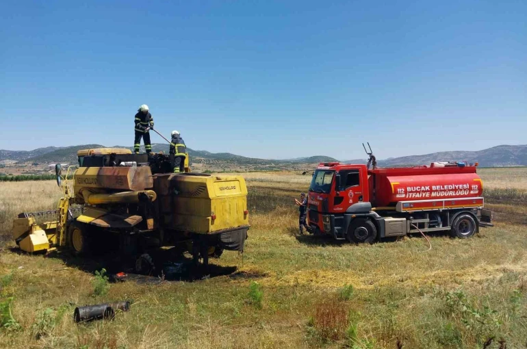 Burdur’da hasat yapan biçerdöver alevlere teslim oldu 