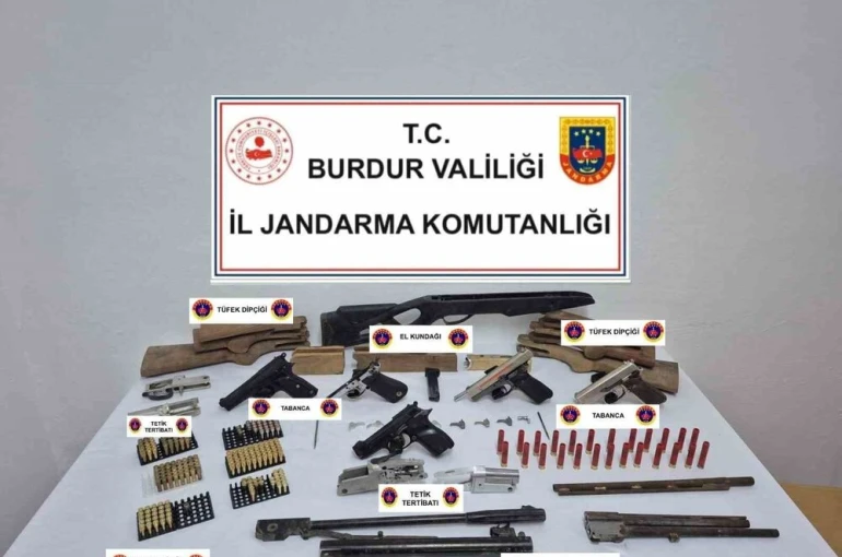 Burdur’da silah ve tarihi eser kaçakçılığı operasyonu 