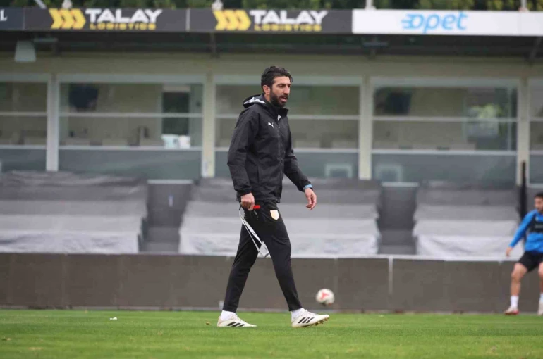Burhan Eşer: "Zor bir mücadele olacak ancak biz de iyi oyunculara sahibiz"