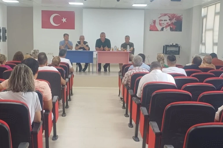Burhaniye’de İlçe Eğitim Kurulu Müdürleri Kurulu Toplantısı yapıldı