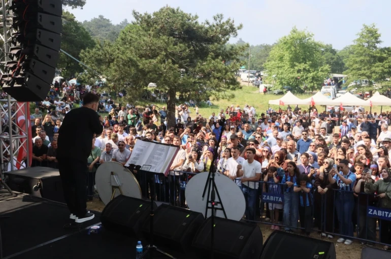 Bursa Gümüşhaneliler Yayla Şenliği’nde Karadeniz rüzgarı esti