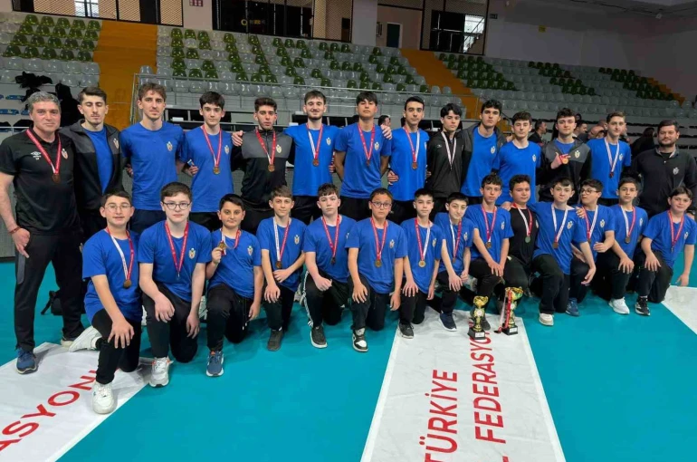 Bursa voleyboluna İnegöl Belediyespor imzası
