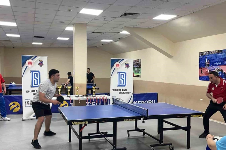 Bursa’da ceza infaz personeli için spor ve zekâ dolu turnuvalar