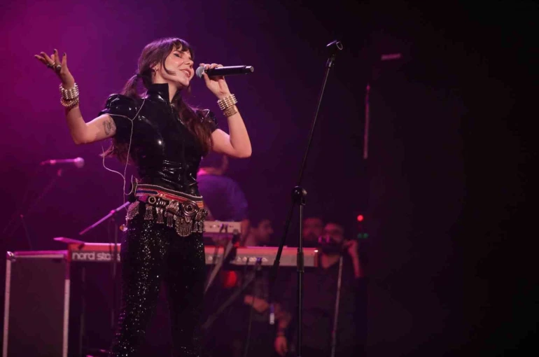 Bursa’da Gaye Su Akyol ile müzik dolu gece
