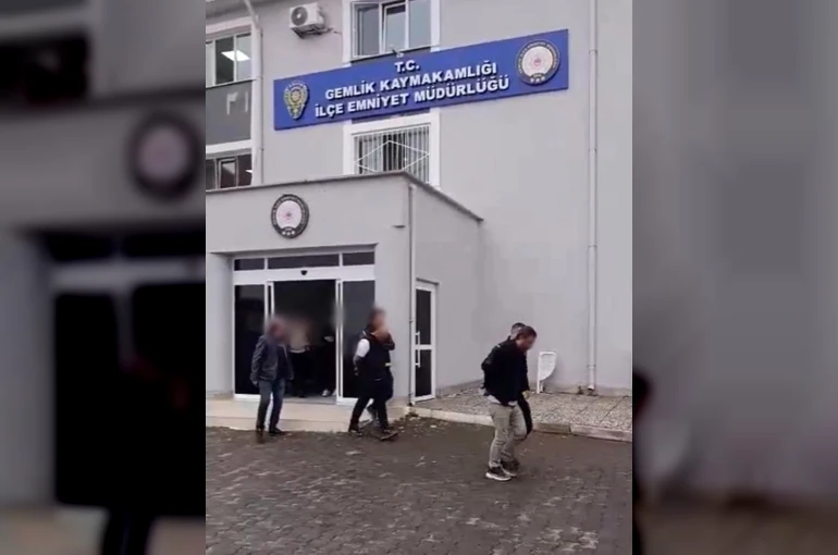 Bursa’da hırsızlık operasyonu: Çok sayıda suç kaydı bulunan şüpheliler yakalandı