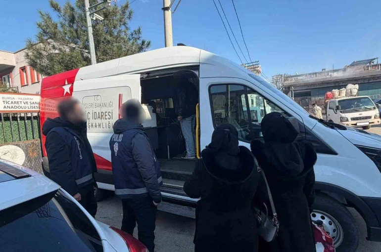 Bursa’da huzur operasyonunda, 4 bin 207 kişi sorgulandı