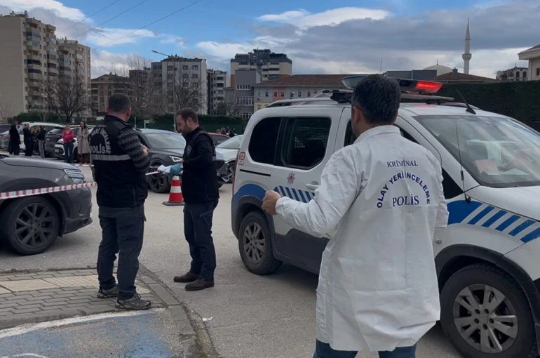 Bursa’da kadın öğretmen okul önünde silahlı saldırıya uğradı