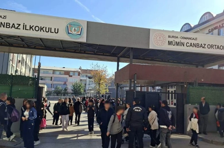 Bursa’da okul çevrelerinde çocuk ve gençlerin korunmasına yönelik denetim yapıldı