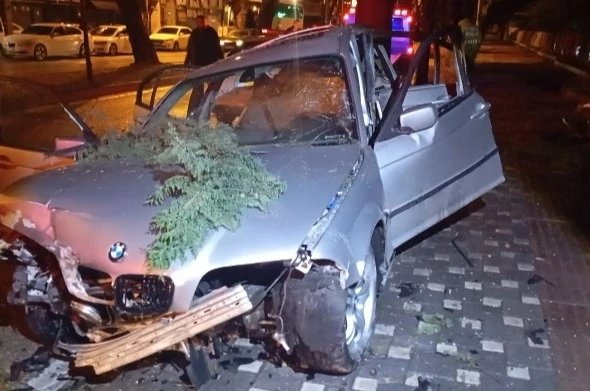Bursa’da sabah saatlerinde korkunç kaza: 2 ağır yaralı