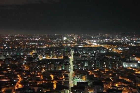 Bursalılar yeni yıla havai fişeklerle girdi