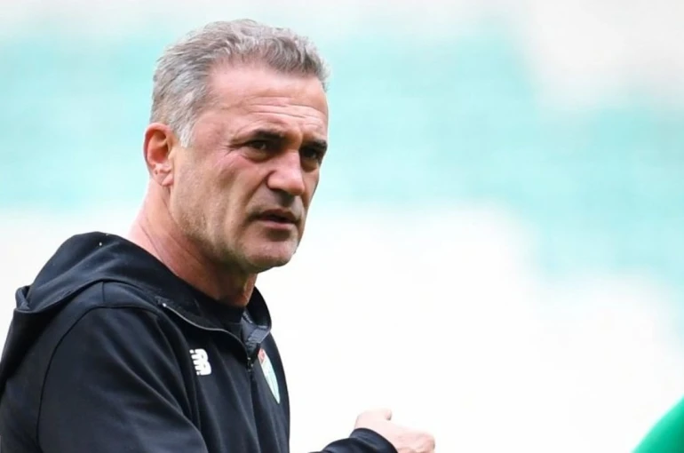 Bursaspor’da Tahsin Tam ile yollar ayrıldı