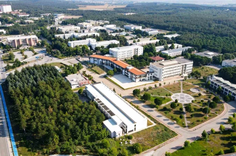 BUÜ, Türkiye’nin en iyi 18 üniversitesi arasında yer aldı