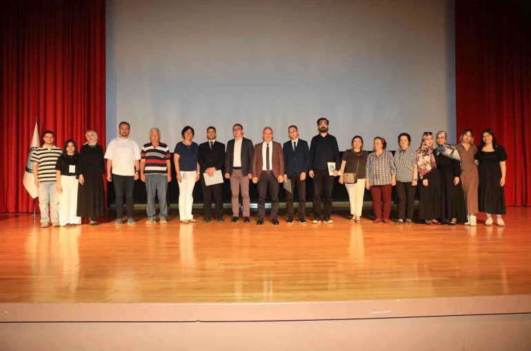 BUÜ’de "Lâmiî Çelebi’nin Kaleminden Bursa" belgeseli izleyiciyle buluştu