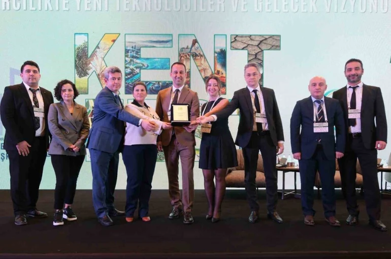 Büyükçekmece Belediyesi, "En İyi Akıllı Şehir" ödülünün sahibi oldu 