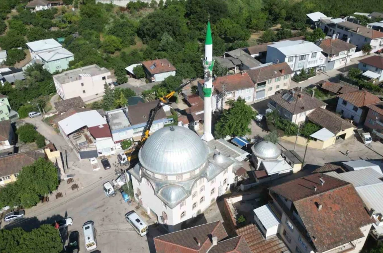 Büyükşehir eliyle camiler yenileniyor