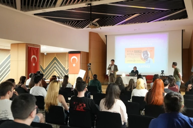 Büyükşehir Kısa Film Atölyesi’nde eğitimler başladı