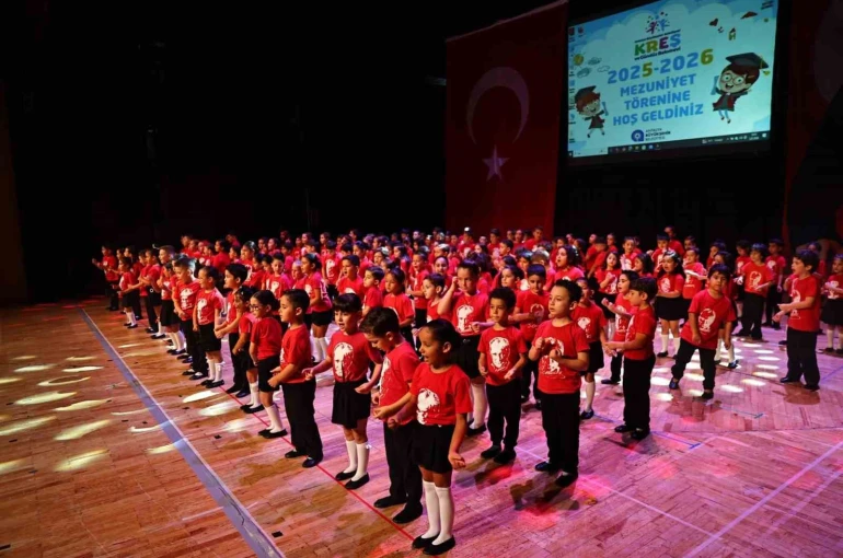 Büyükşehir kreşlerinde mezuniyet coşkusu