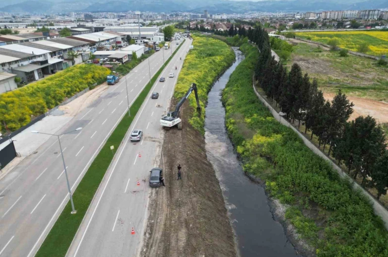 Büyükşehir Nilüferin derelerini ıslah ediyor