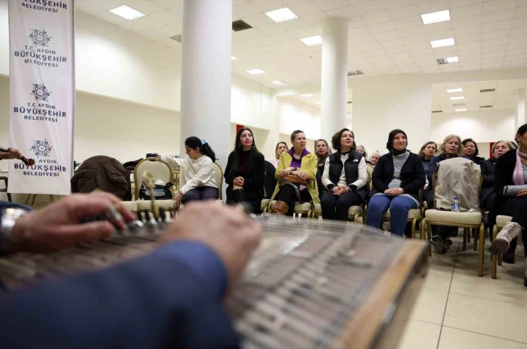 Büyükşehir Türk Sanat Müziği Korosu yılsonu gösterisine hazırlanıyor