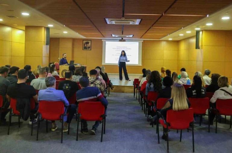 Büyükşehir’de personele "Aile İçi İletişim" eğitimi