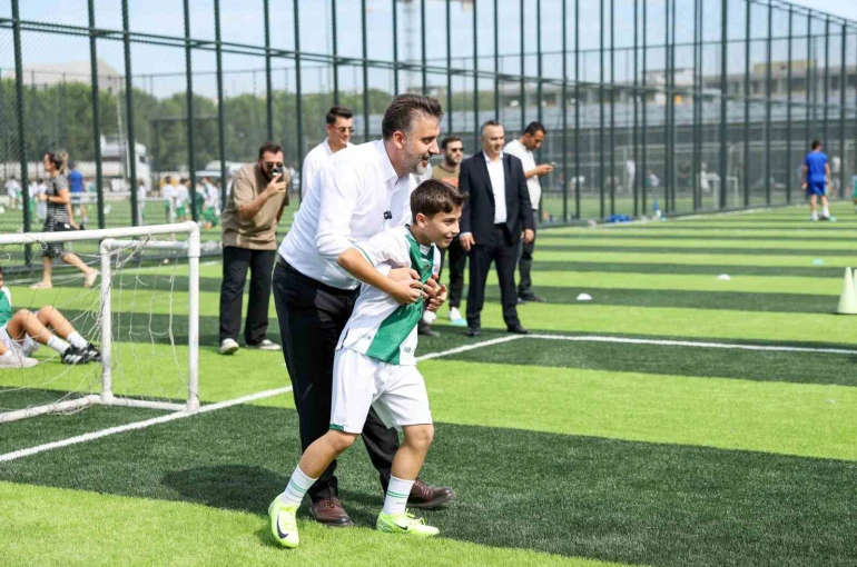 Büyükşehir’den Bursaspor’un geleceğine yatırım