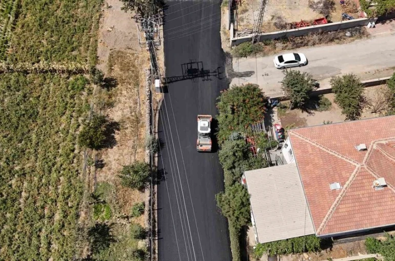 Büyükşehir’den Develi ilçesi Gazi Mahallesi’nde 8 milyon TL’lik sıcak asfalt yatırımı