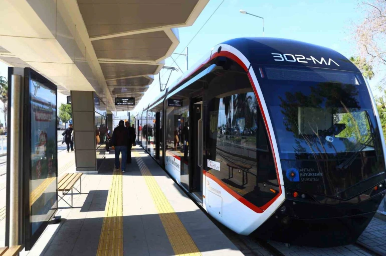 Büyükşehir’den LGS ve YKS adaylarına ücretsiz ulaşım desteği