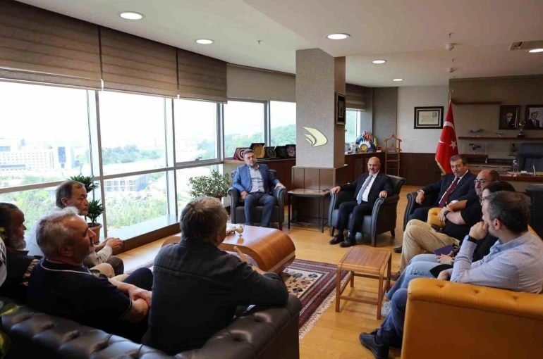 Çalışan Gazeteciler öneri ve taleplerini Rektör Prof. Dr. Sözbir’e anlattılar