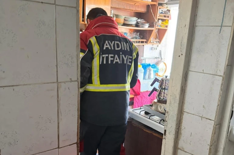 Çamaşır makinesinden çıkan yangın panikletti 