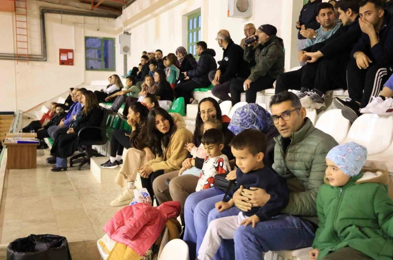 Çameli Kurumlar-Mahaller Voleybol Turnuvası büyük heyecanla devam ediyor