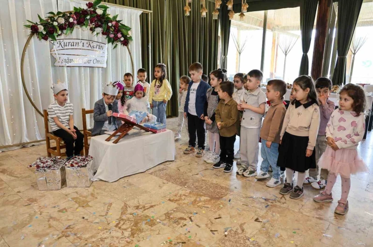 Çameli’de minik öğrencilerin Kur’an-ı Kerim’e geçiş heyecanı düzenlenen törenle taçlandı