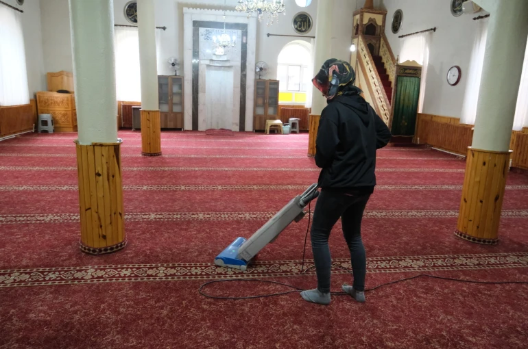 Camilerde Ramazan Temizliği