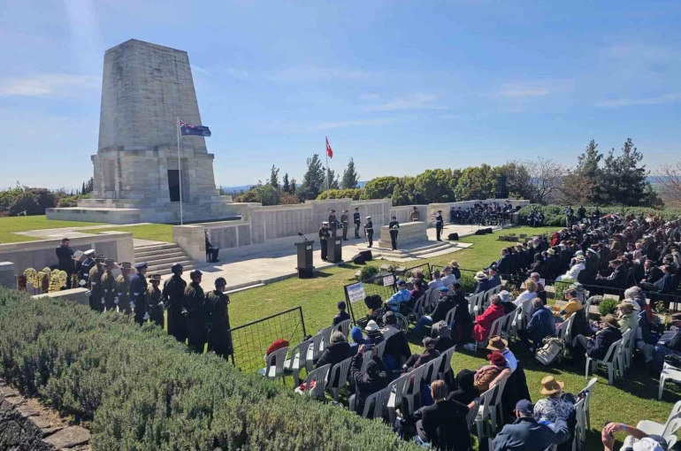 Çanakkale Kara Savaşları’nda hayatını kaybedenler ’Yalnız Çam’da anıldı