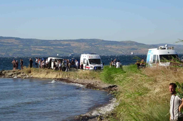 Çanakkale’de denizde kaybolan 14 yaşındaki kız aranıyor