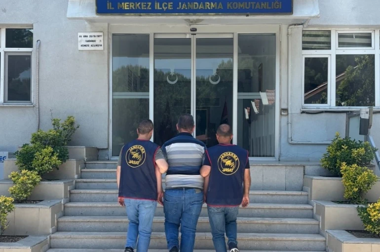 Çanakkale’de farklı suçlardan aranan 63 şüpheli yakalandı 