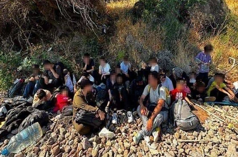 Çanakkale’de göçmen kaçakçılığı operasyonu: 1 organizatör ve 37 kaçak göçmen yakalandı