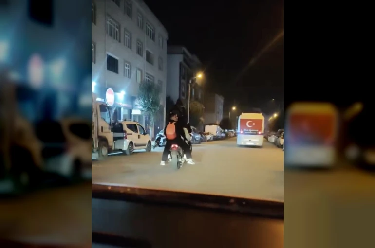 Çanakkale’de motosiklete binen 5 genç adeta ölümle dans etti 