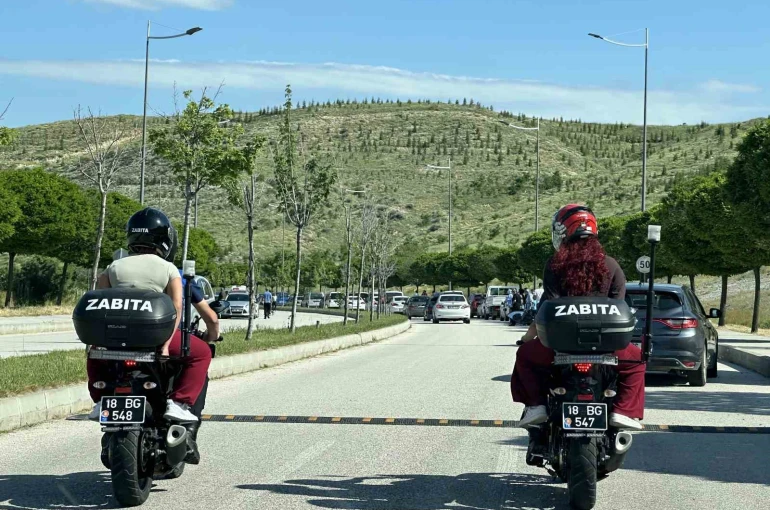Çankırı’da YKS’ye geç kalan adayların yardımına zabıta ekipleri yetişti