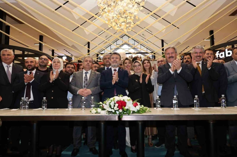 Çarşı Melikgazi, bakan Yumaklı’nın katılımıyla resmen açıldı