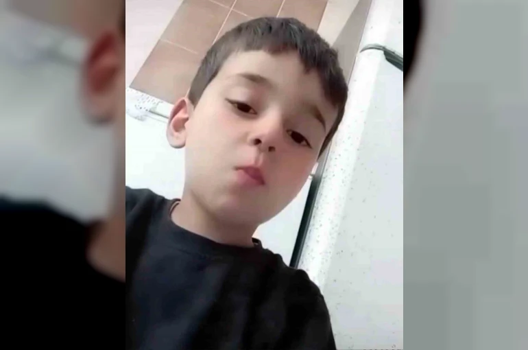 Çatak’ta göçük altından kurtarılan 6 yaşındaki Muhammed yaşam savaşını kaybetti