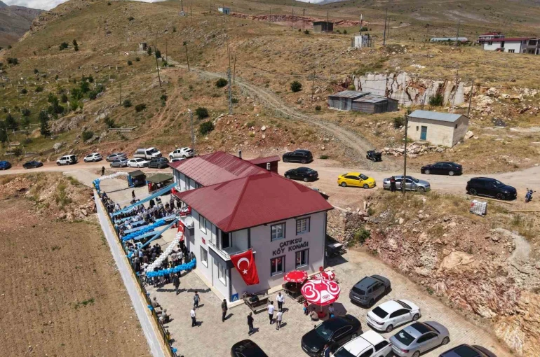 Çatıksu Köy Konağı hizmete açıldı