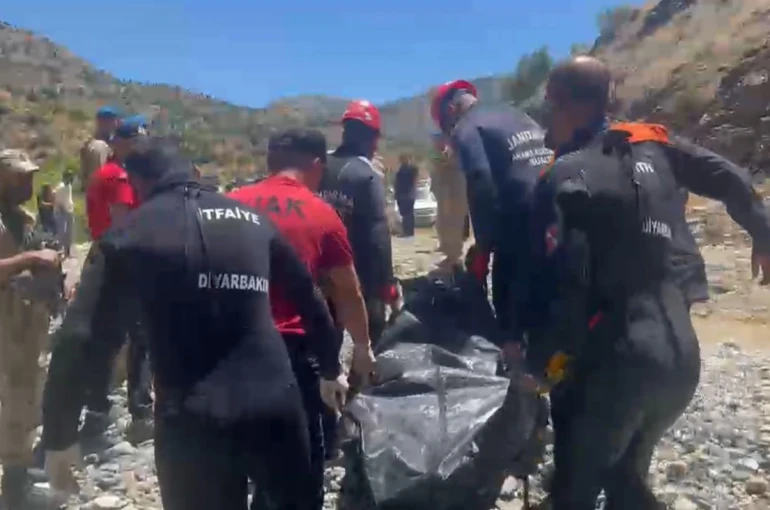 Çaya düşüp kaybolmuştu, 17 gün sonra kahreden haber geldi